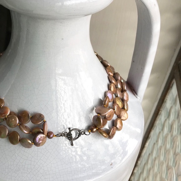 🍀 Three Strand Bronze Coin Pearl Necklace - Picture 6 of 7